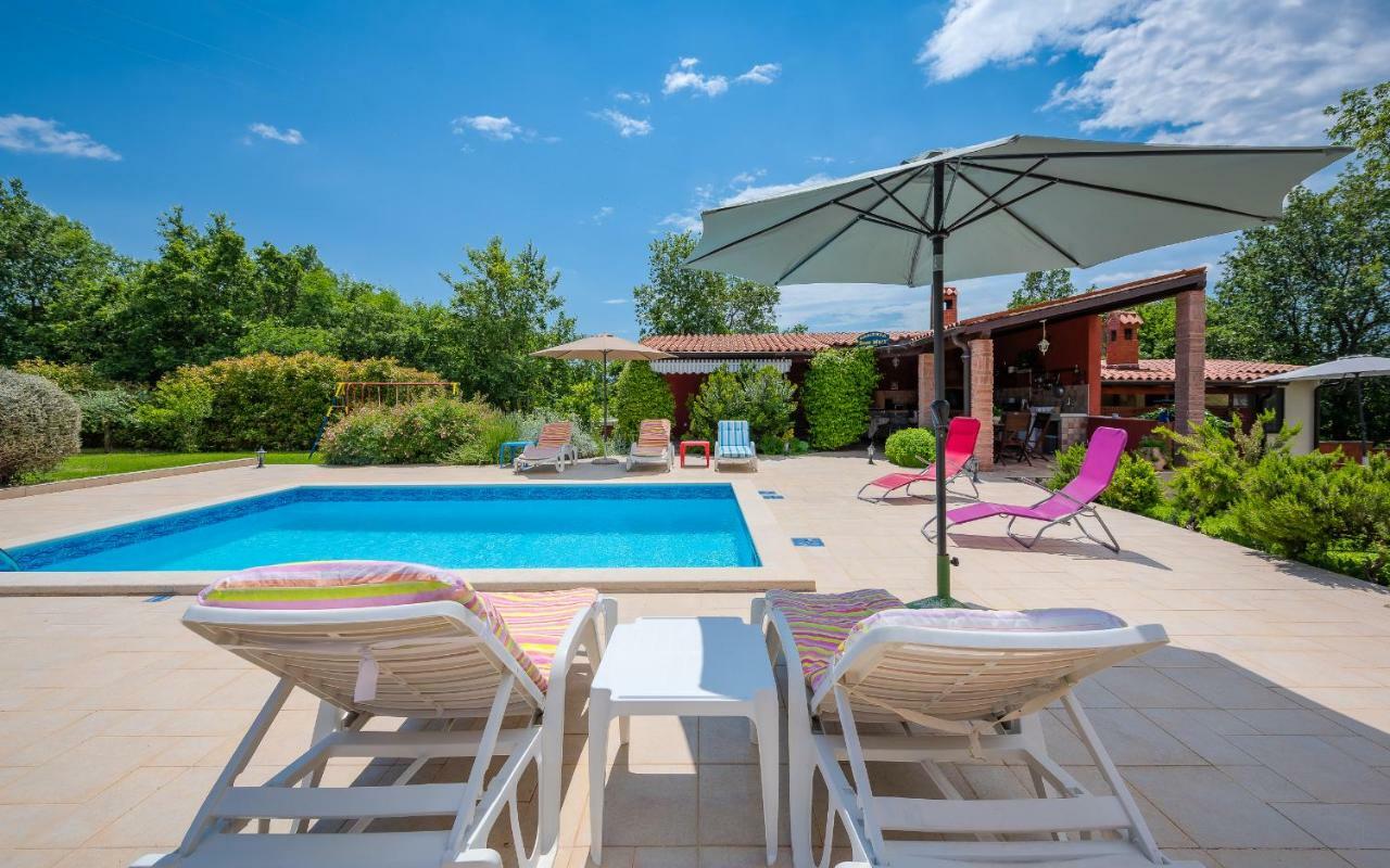 Hacienda Rosemary Villa Muntic Bagian luar foto