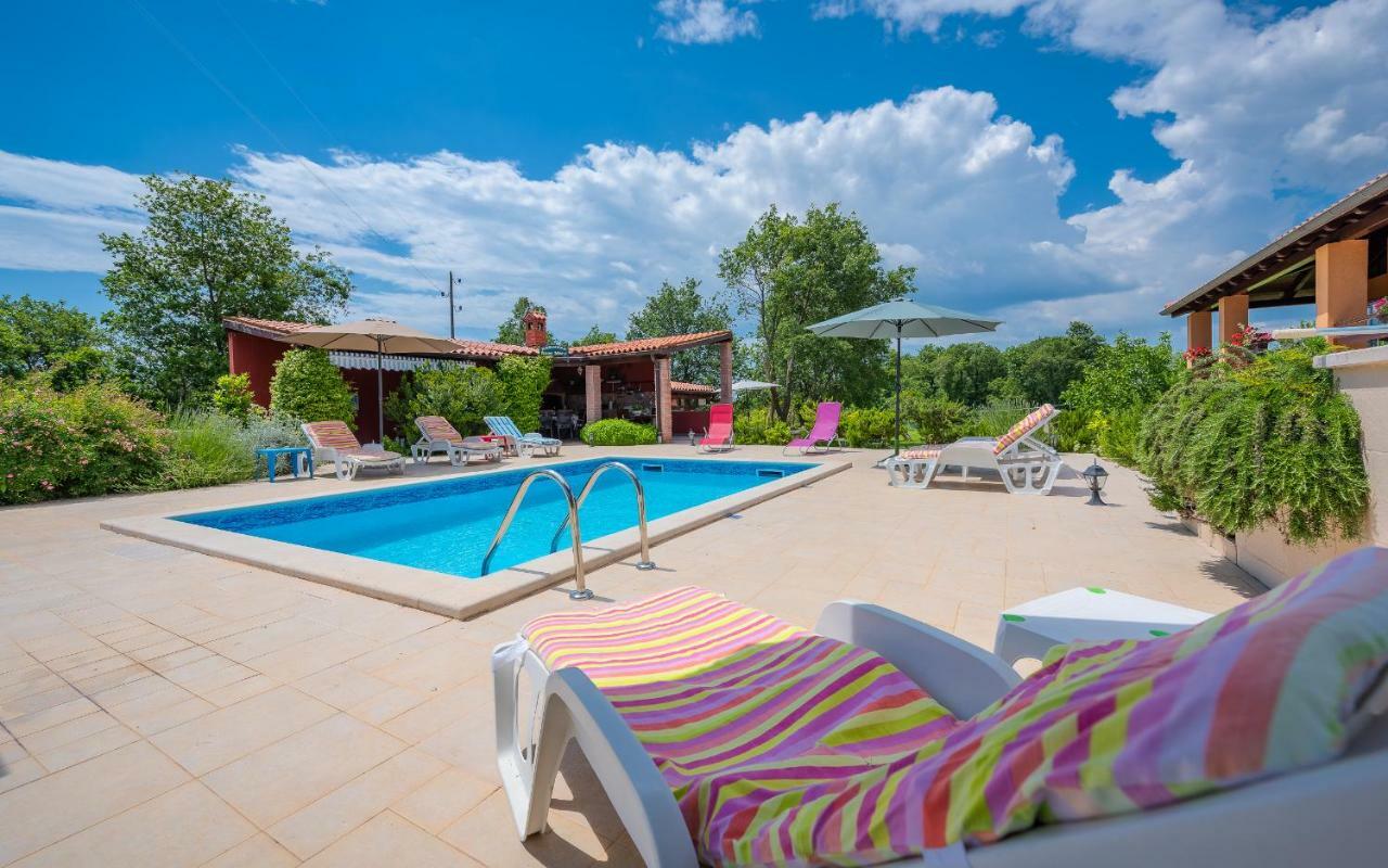 Hacienda Rosemary Villa Muntic Bagian luar foto