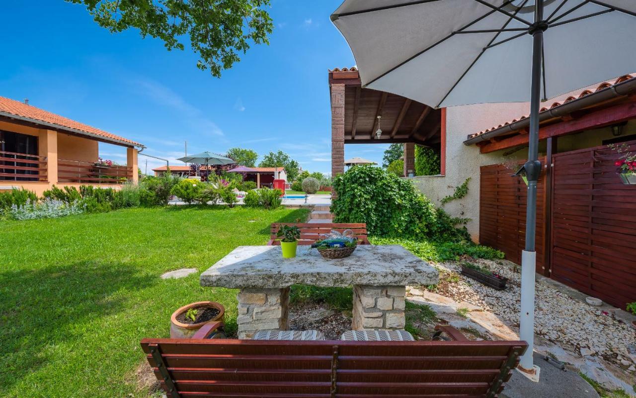 Hacienda Rosemary Villa Muntic Bagian luar foto